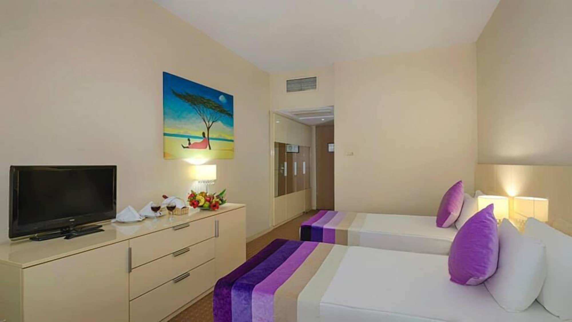 Green Max Hotel Belek Bagian luar foto