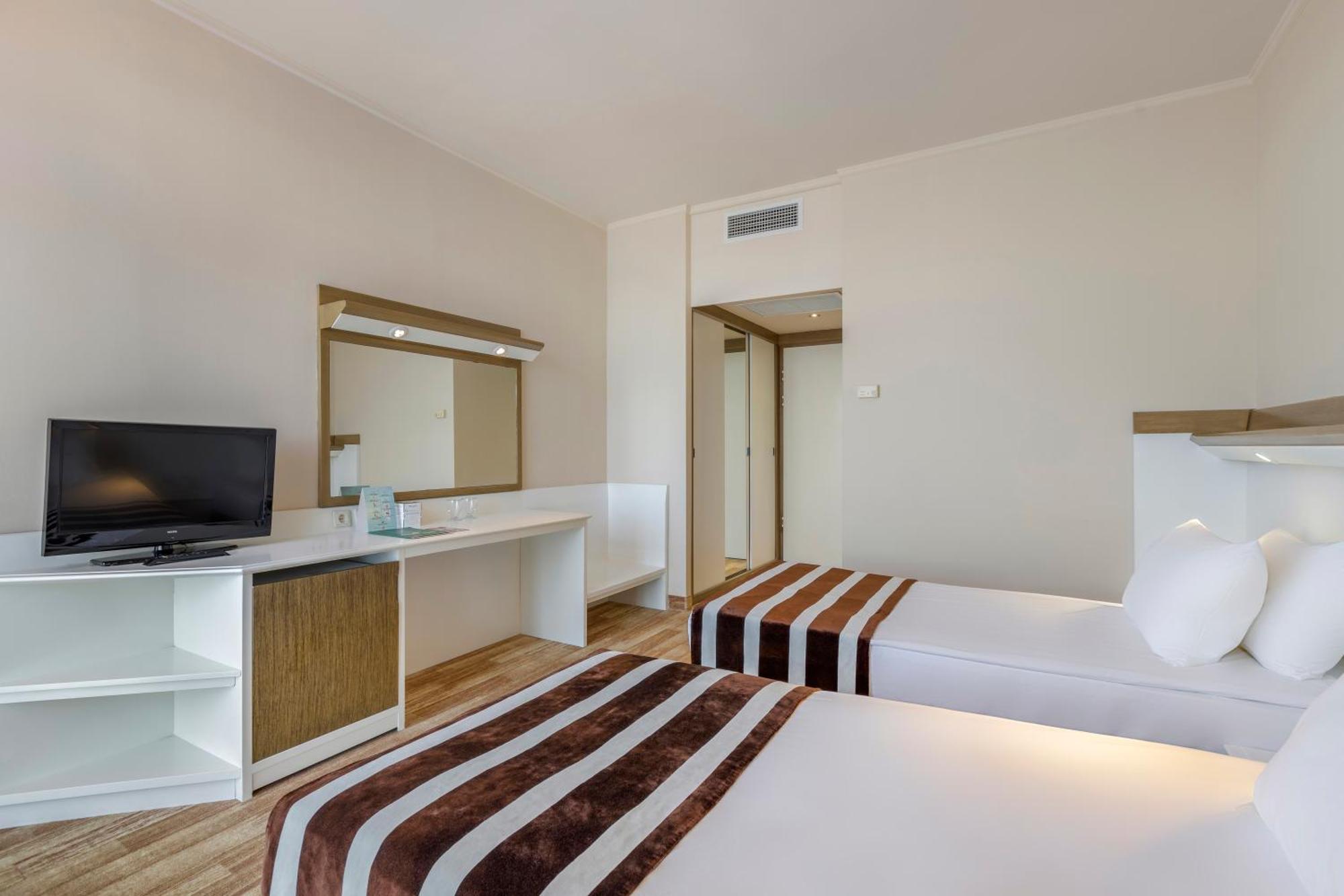 Green Max Hotel Belek Bagian luar foto